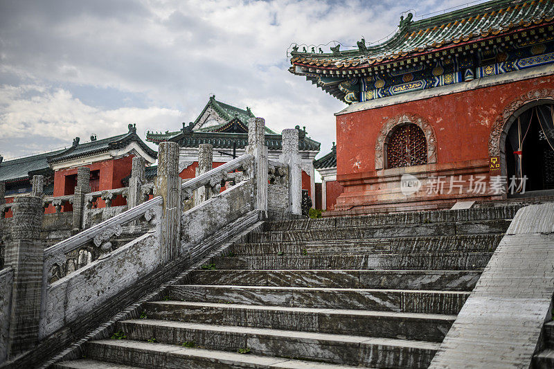 A flight of stairs leading to an ancient Buddhist temple on the Tianmen Mountain (天门山), Zhangjiajie (张家界), Hunan Province (湖南省)